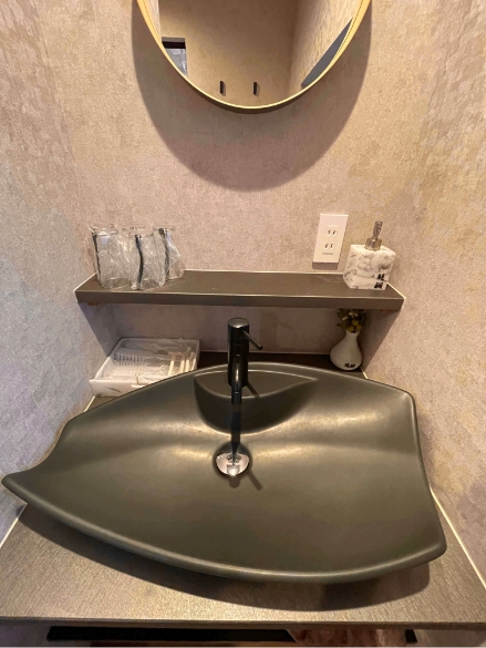 四月天401号室、洗面、御手洗いの写真１